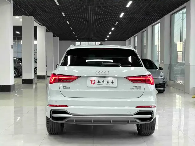 Audi Q3 — Фото автомобиля 5