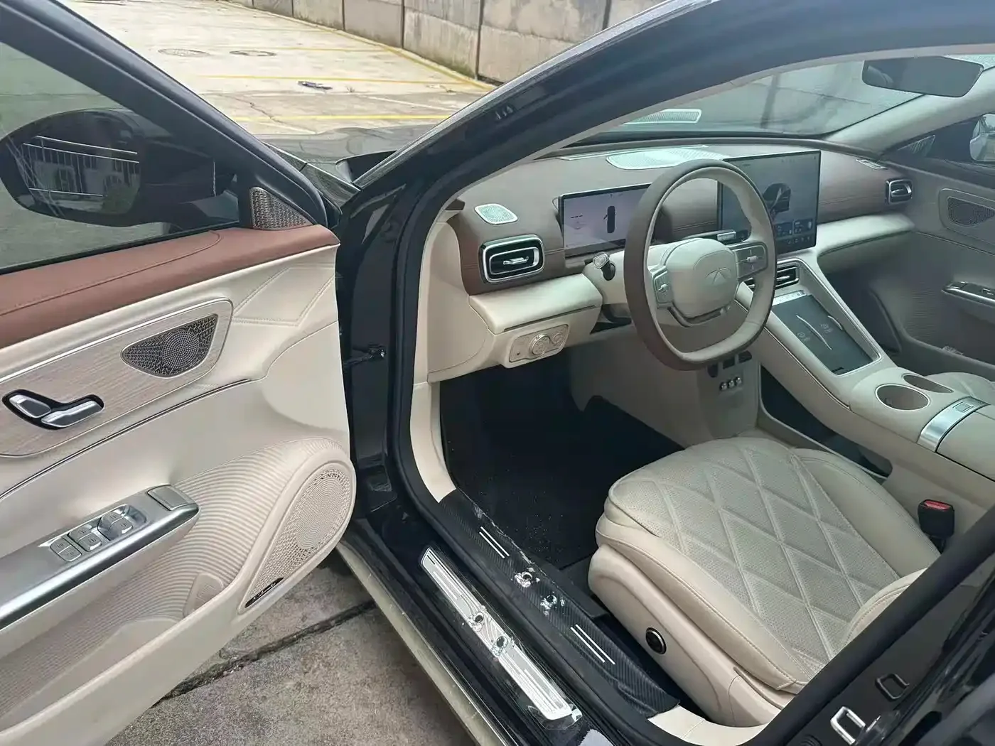 Chery Fengyun Fengyun A9L 2025 260 Ultra Long Range Luxury Edition — Фото автомобиля 12