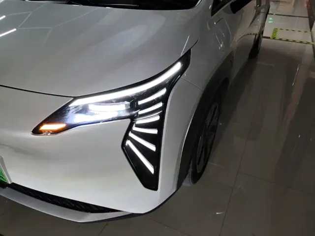 GAC Aion Y — Фото автомобиля 23