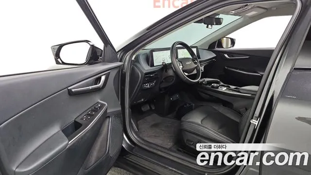 Kia EV6 — Фото автомобиля 10