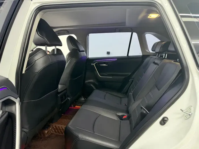 Toyota Wildlander — Фото автомобиля 6