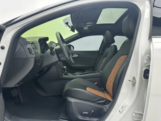 Mazda CX-4 — Фото автомобиля 5