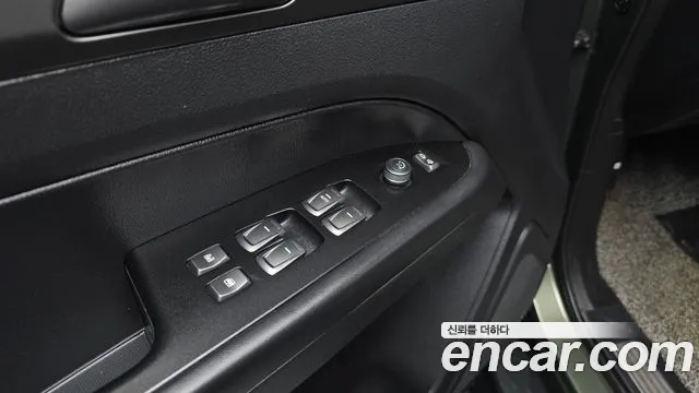 KG_Mobility_Ssangyong Rexton Новый Rexton Sport Дизель 2.2 4WD — Фото автомобиля 17