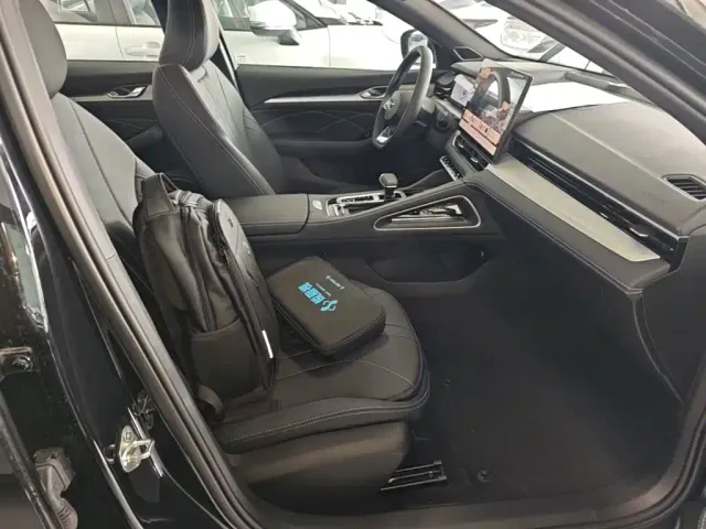 Geely Xingrui — Фото автомобиля 24