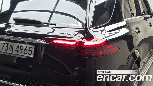 Mercedes-Benz GLE-Class — Фото автомобиля 23