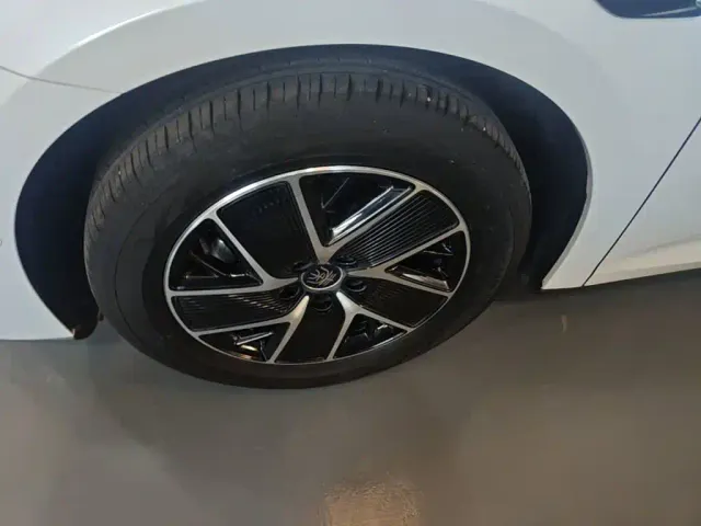 BYD Qin L — Фото автомобиля 22