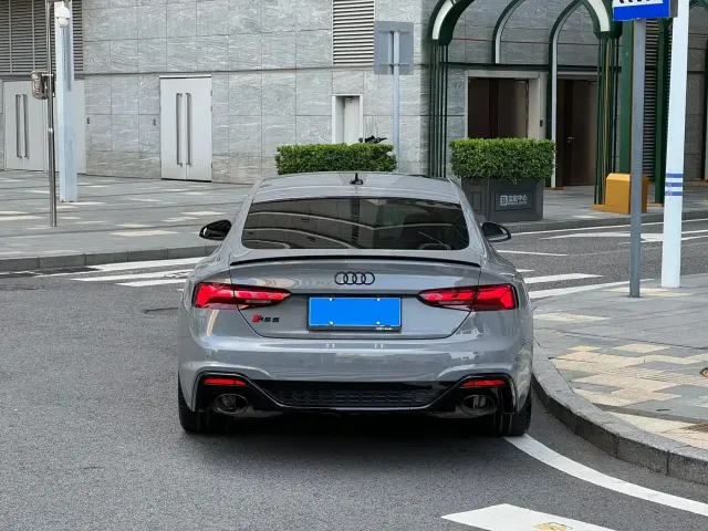 Audi Audi RS 5 2024 RS 5 2.9T Sportback Ignition Edition — Фото автомобиля 9