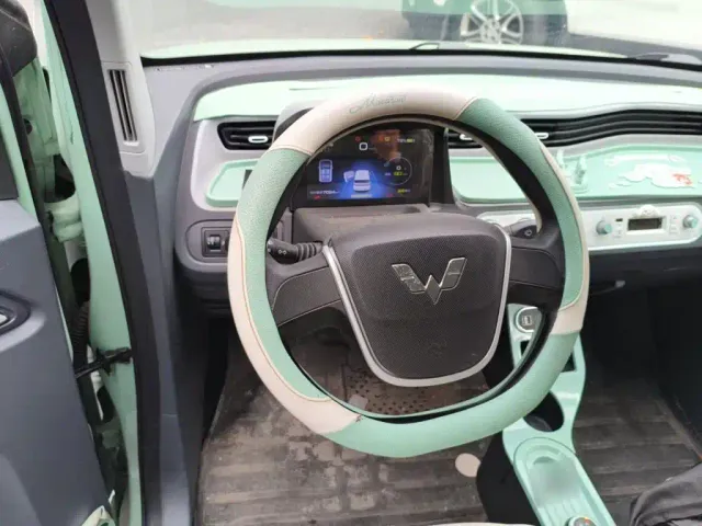 Wuling Hongguang Mini EV — Фото автомобиля 6