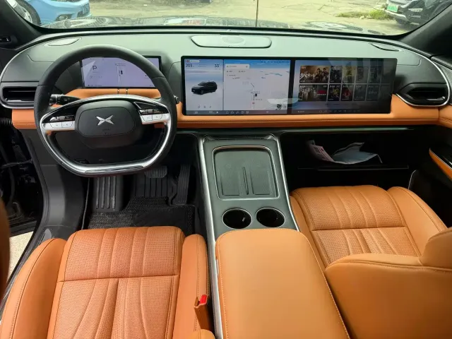Xpeng G9 — Фото автомобиля 10