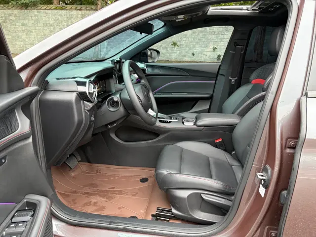 MG 5 — Фото автомобиля 5