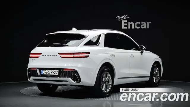 Genesis GV70 2.5T Бензин 2WD — Фото автомобиля 2