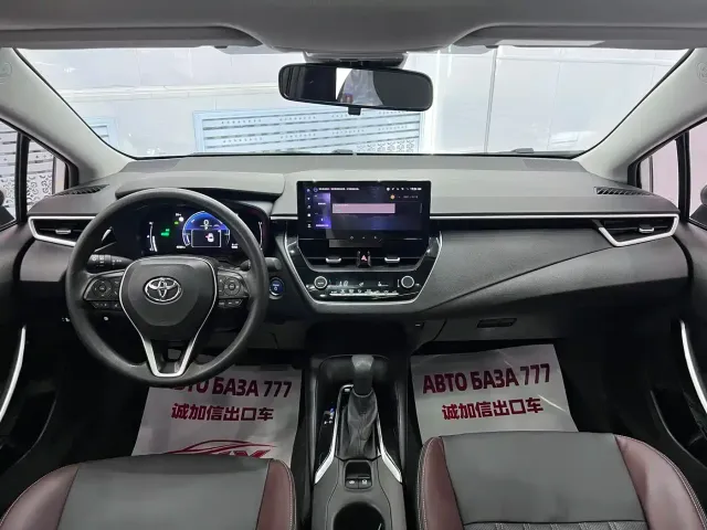 Toyota Corolla — Фото автомобиля 12