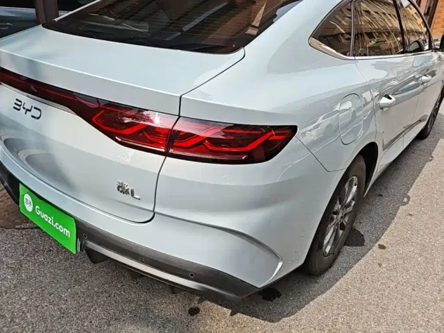 BYD Qin L — Фото автомобиля 7