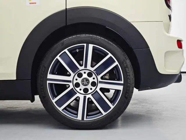 MINI Clubman — Фото автомобиля 10