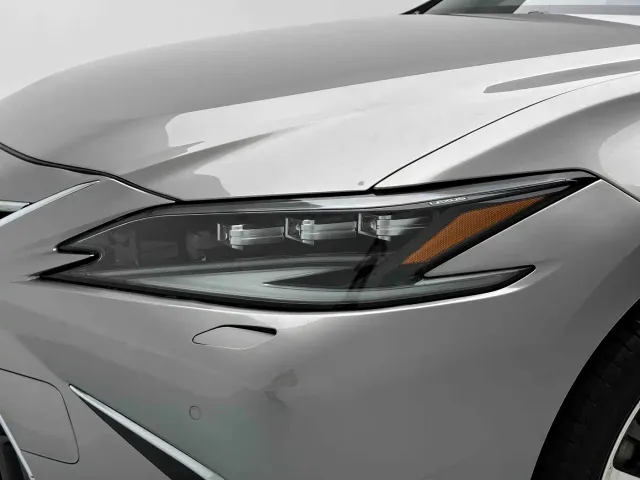 Lexus ES — Фото автомобиля 9