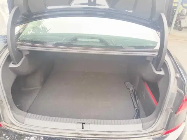 Volkswagen Passat — Фото автомобиля 5