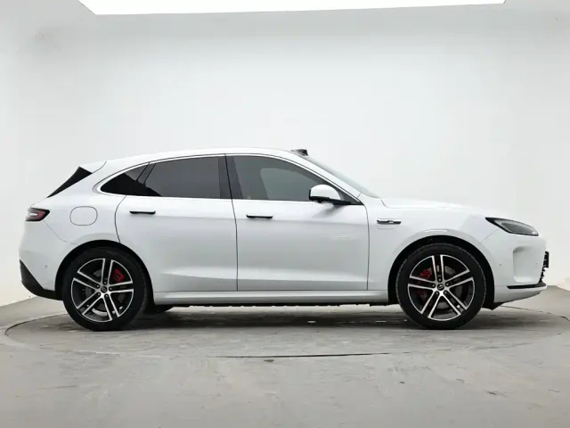 Aito M5 — Фото автомобиля 5