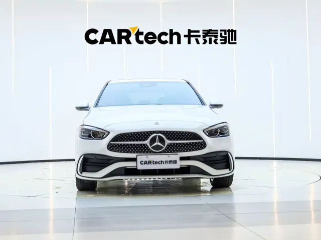 Mercedes-Benz C-Class — Фото автомобиля 3