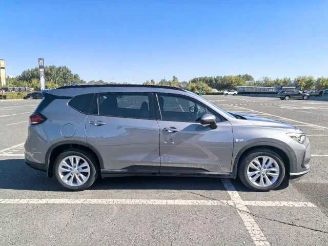 Chevrolet Orlando — Фото автомобиля 3