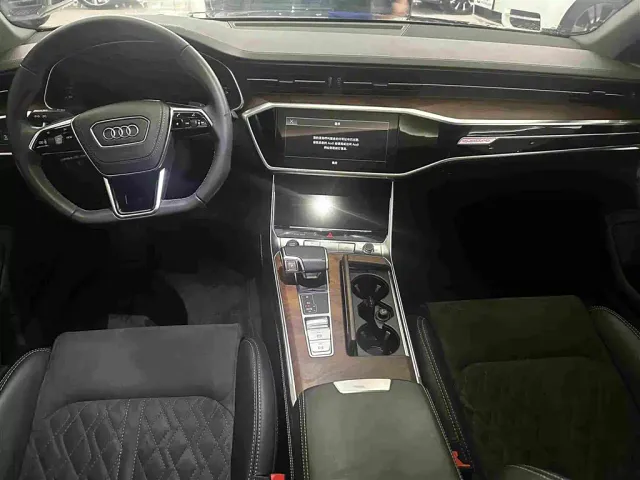 Audi A6L — Фото автомобиля 14