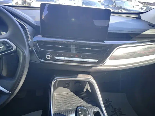 Haval H6 — Фото автомобиля 12