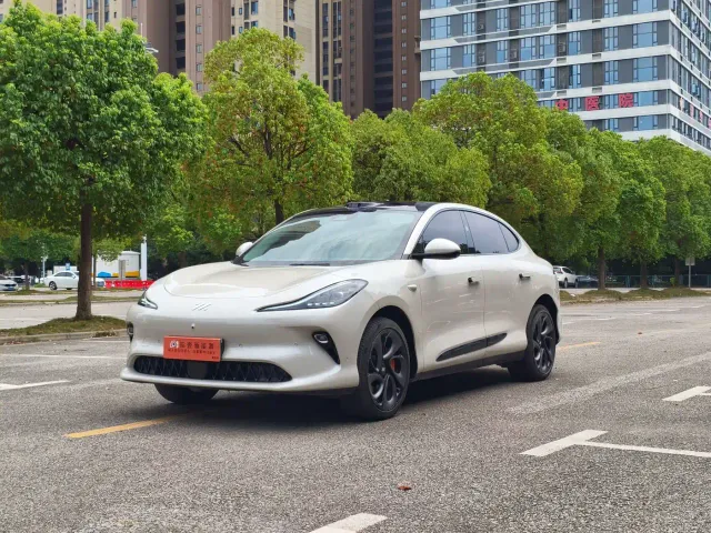 Фотография автомобиля — IM Motors LS6
