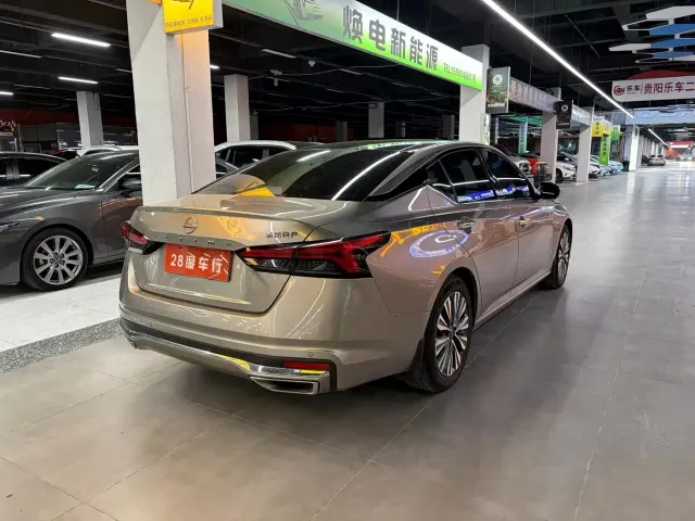 Nissan Teana — Фото автомобиля 9