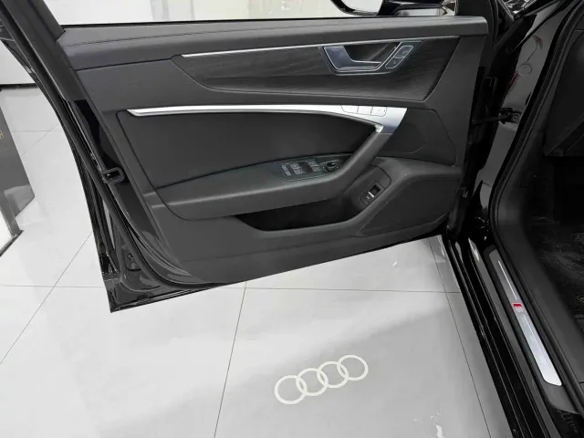 Audi A6L — Фото автомобиля 11