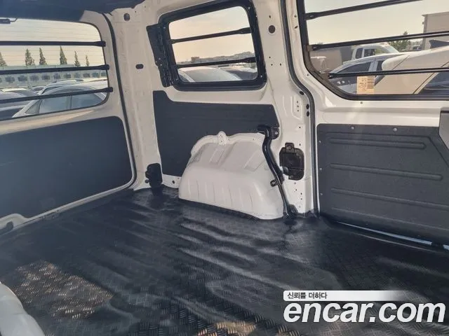 Hyundai Staria — Фото автомобиля 14