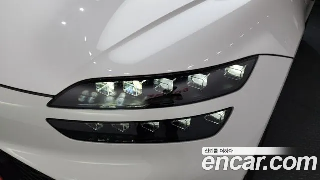 Genesis GV60 — Фото автомобиля 20