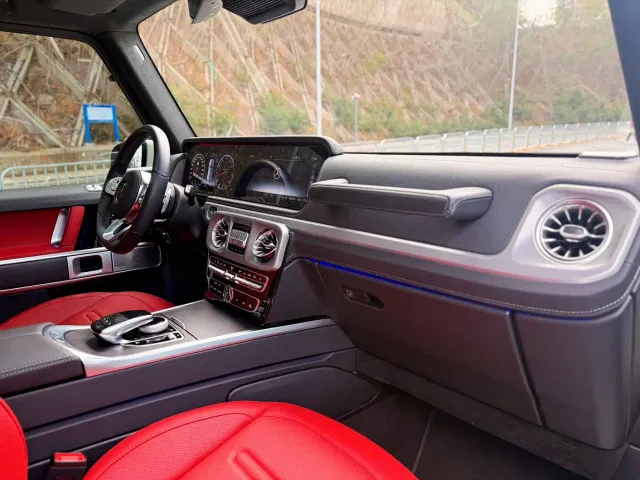 Mercedes-Benz G-Class — Фото автомобиля 16