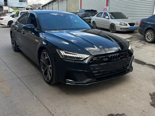 Audi A7L — Фото автомобиля 3