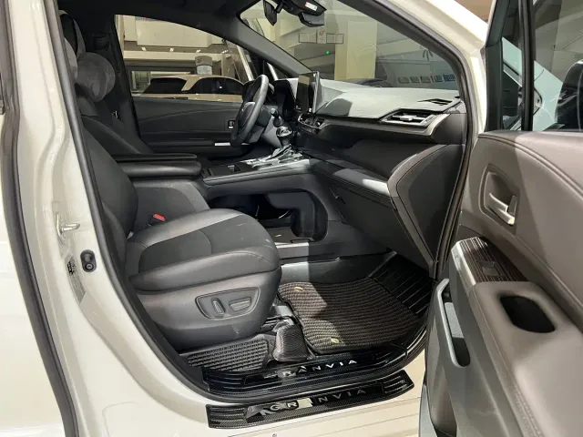 Toyota Granvia — Фото автомобиля 18