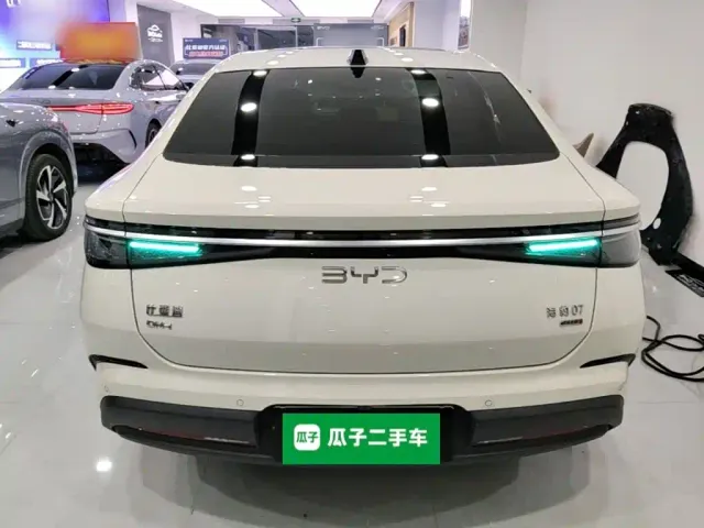 BYD Seal 07 DM-i — Фото автомобиля 5