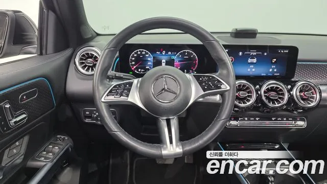 Mercedes-Benz GLB-Class — Фото автомобиля 19