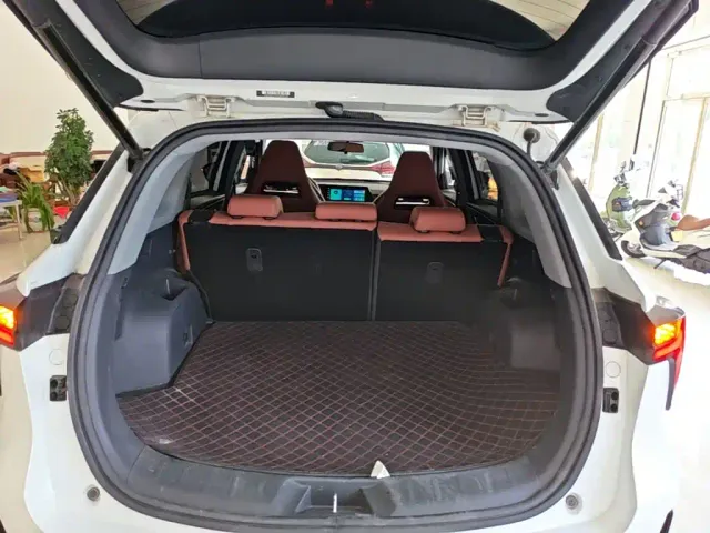 Changan CS75 Plus — Фото автомобиля 14