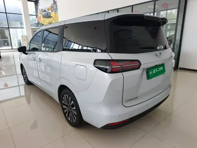 Wuling Starlight 730 — Фото автомобиля 4