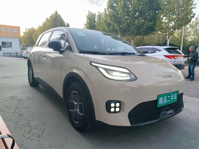GAC AION UT super — Фото автомобиля 3