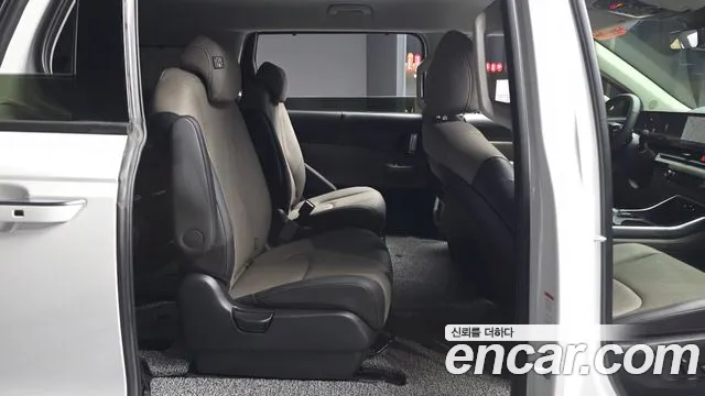 Kia Carnival 4th Gen — Фото автомобиля 18