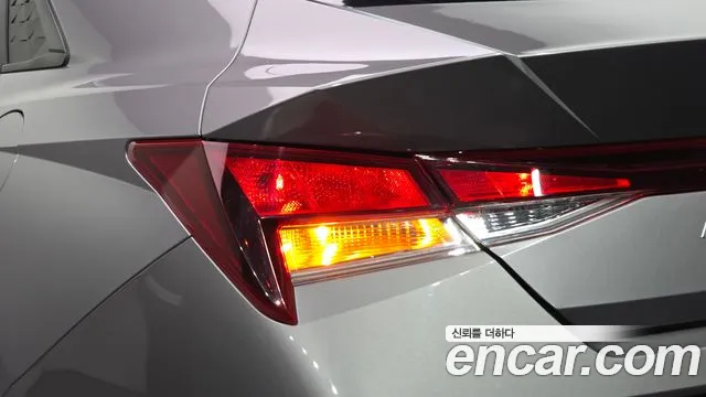Hyundai Avante CN7 — Фото автомобиля 8