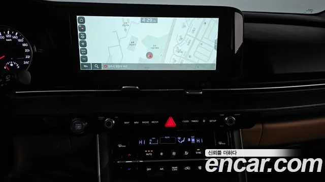 Kia Canival Carnival 4 поколение Дизель 9 мест Prestige — Фото автомобиля 17