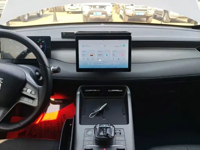 BYD Qin PLUS — Фото автомобиля 12