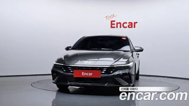 Hyundai Avante CN7 — Фото автомобиля 3