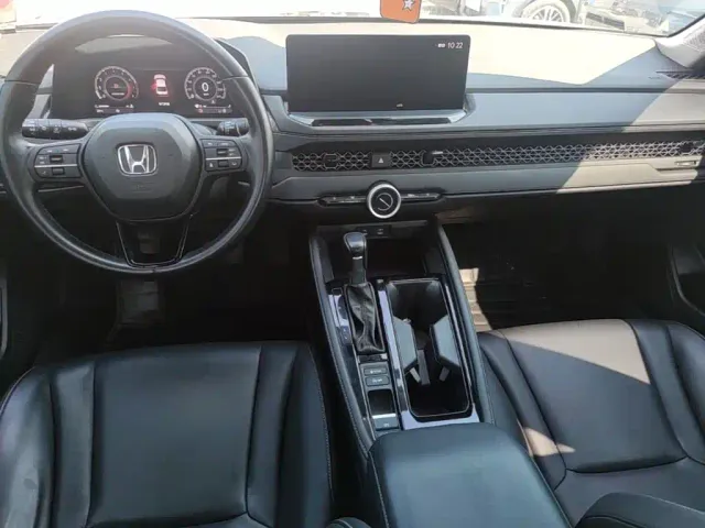 Honda Accord — Фото автомобиля 12