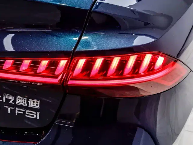 Audi A7L — Фото автомобиля 13