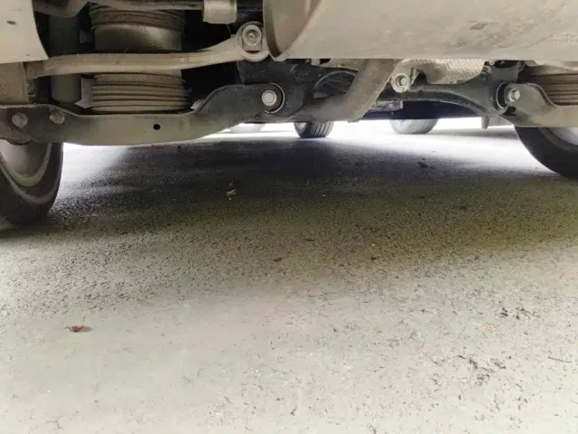IM Motors LS6 — Фото автомобиля 11