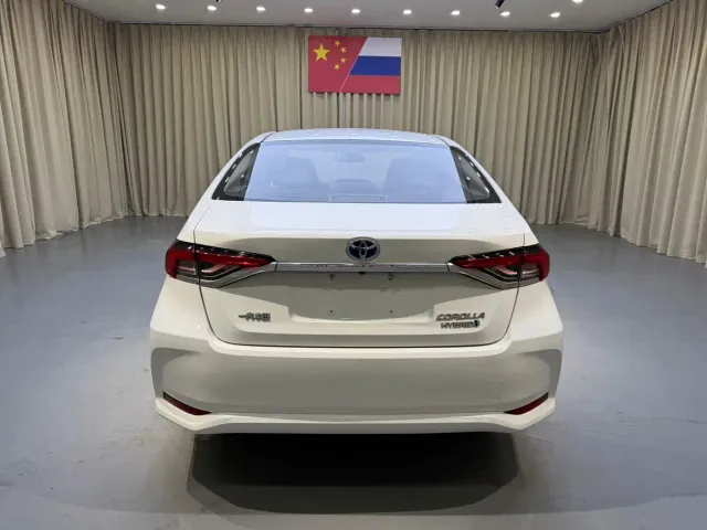 Toyota Corolla — Фото автомобиля 5
