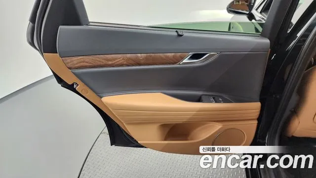 Genesis G80 Бензин 2.5 турбо AWD — Фото автомобиля 24