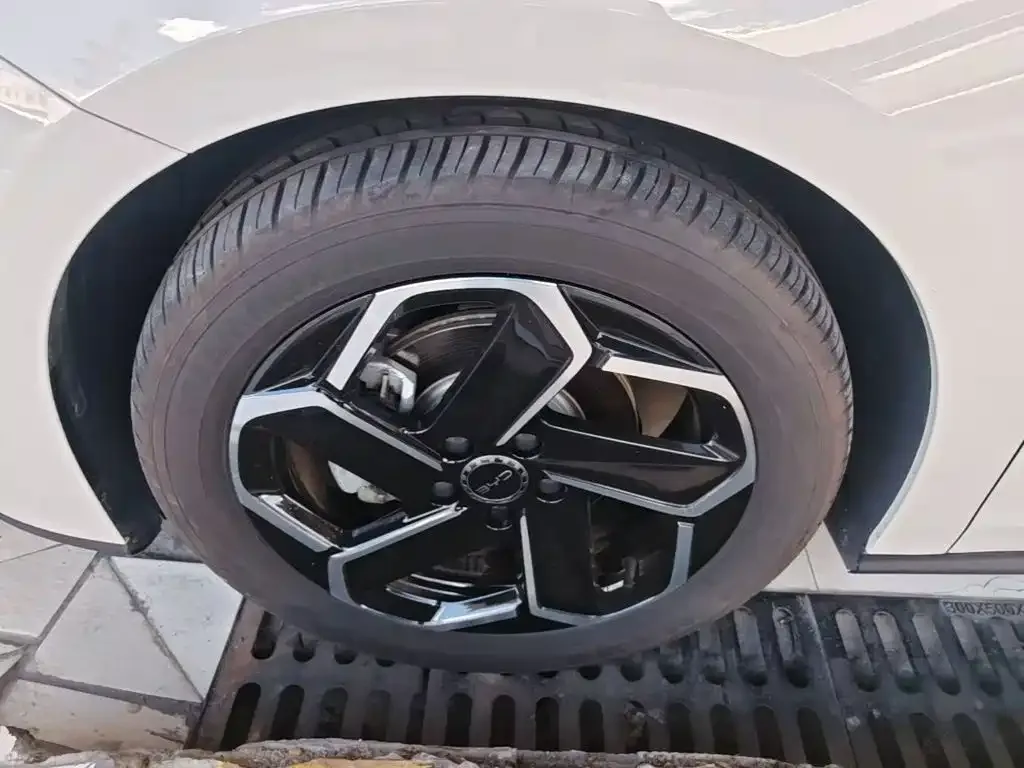 BYD Seal 06 New Energy 2024 DM-i 120KM Flagship — Фото автомобиля 22