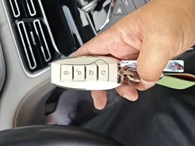 BYD Song PLUS — Фото автомобиля 8